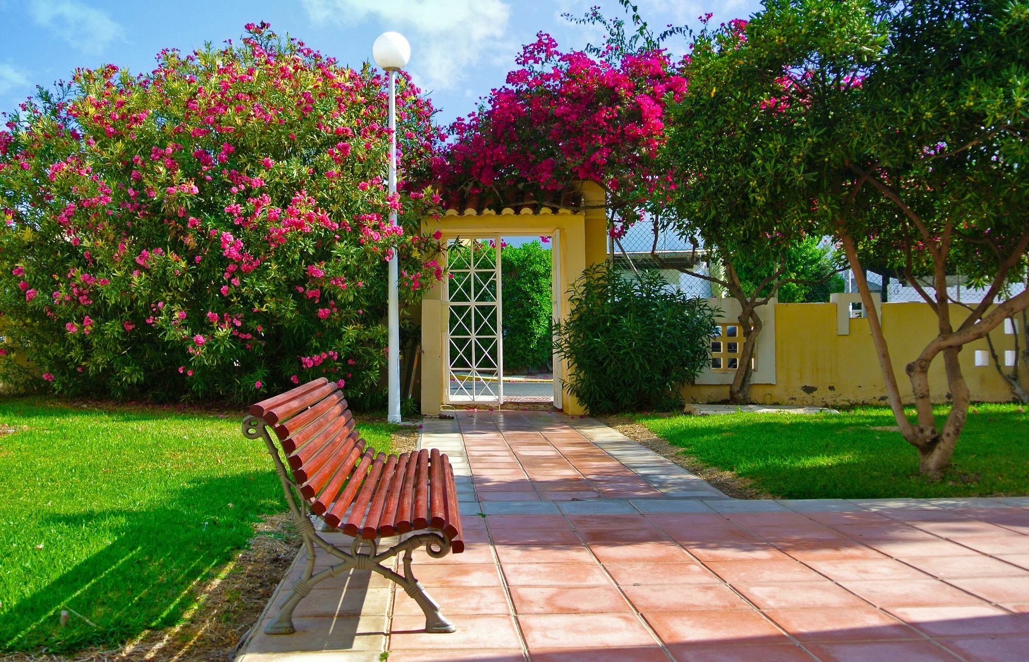 Apartamentos Moguima Roquetas de Mar Exterior foto